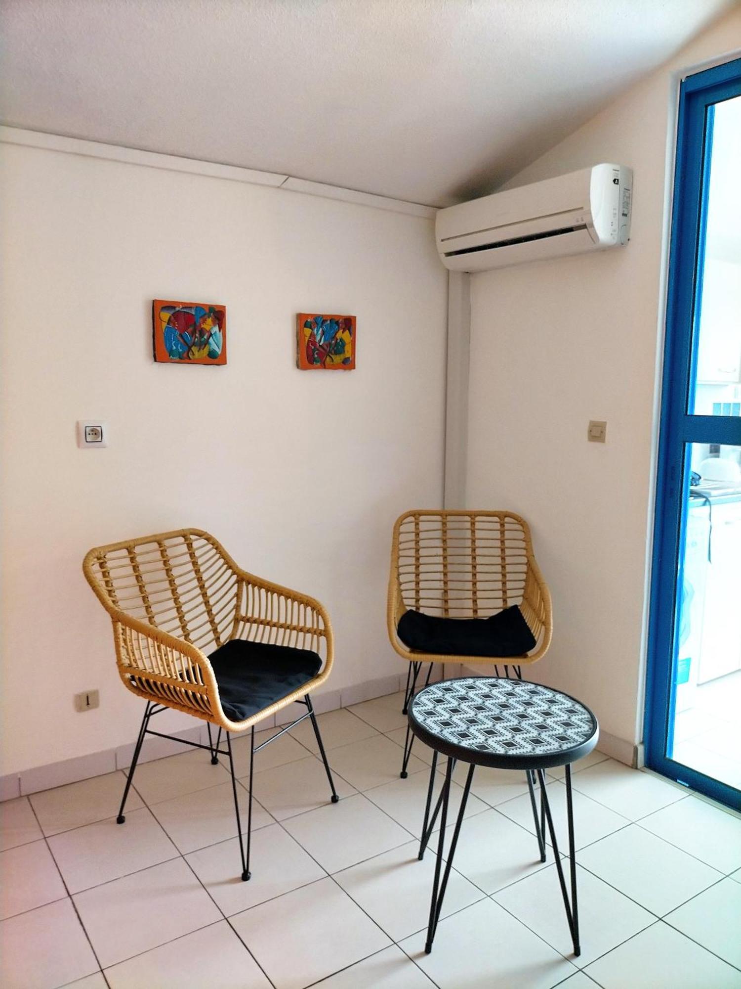 Appartement Rosbambou Les Pieds Dans L Eau Le Diamant Exterior foto